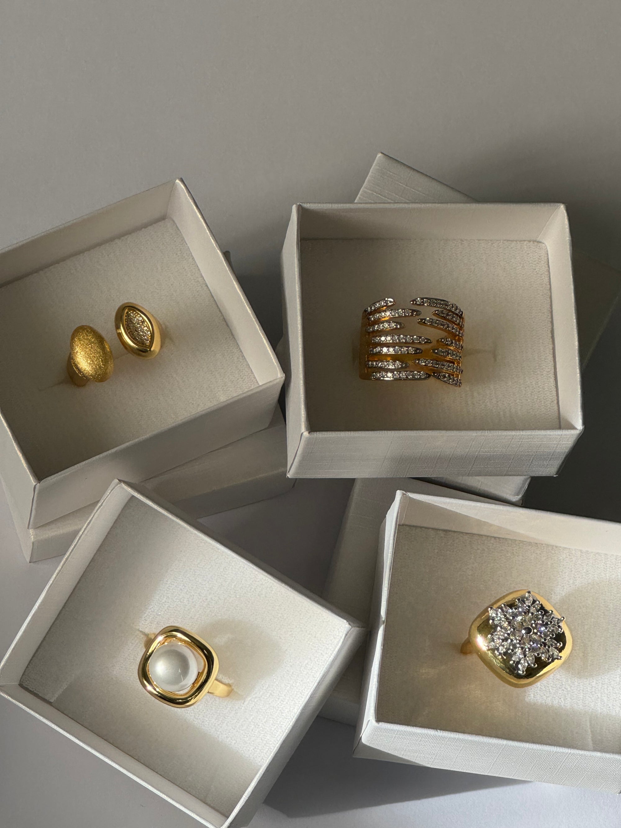 Anillo Katerina