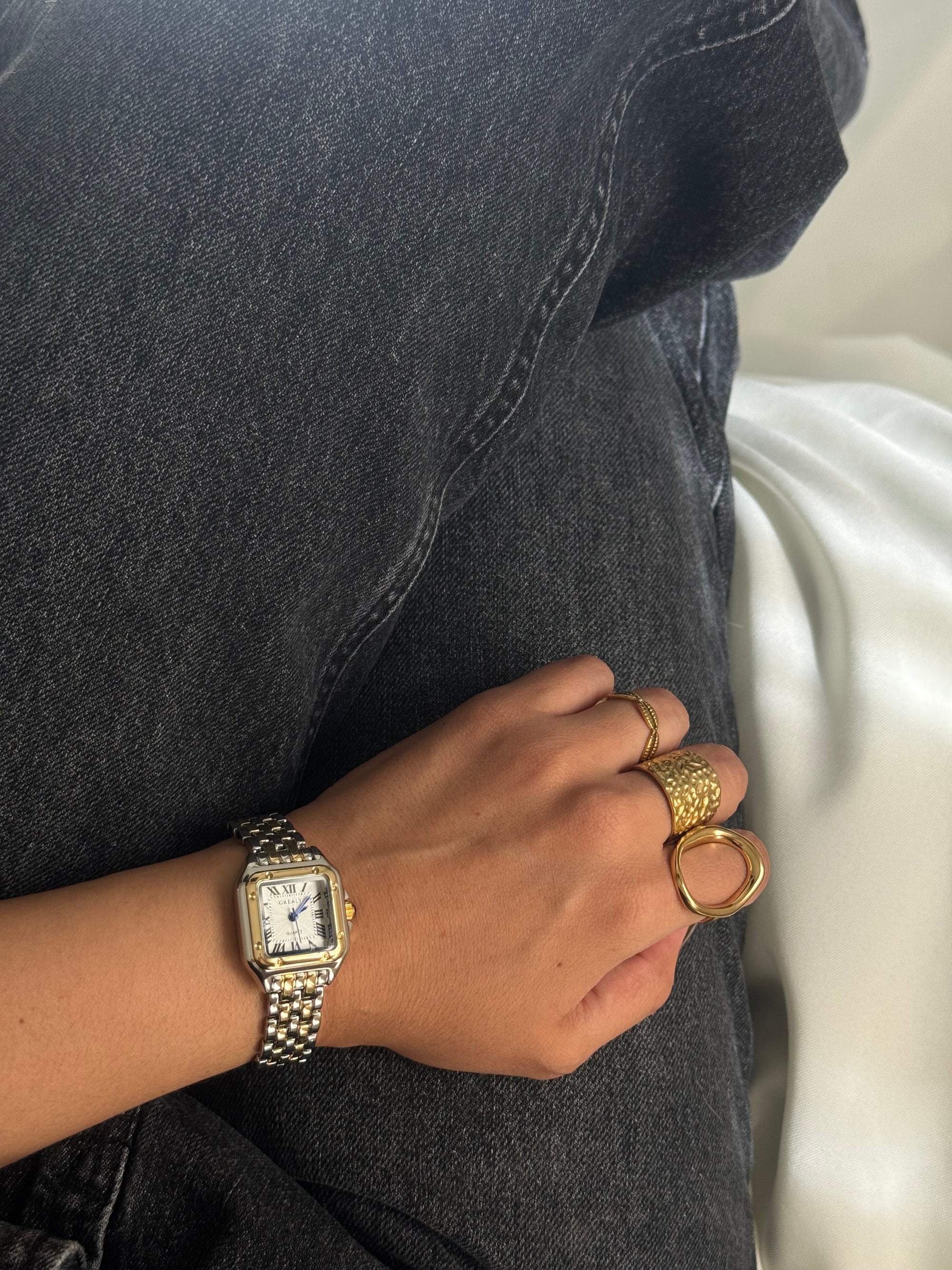 Anillo Luzia
