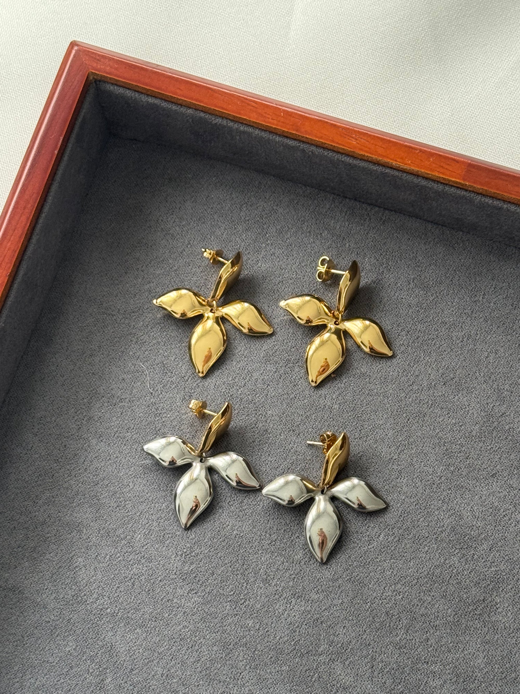 Aretes Elara Gold