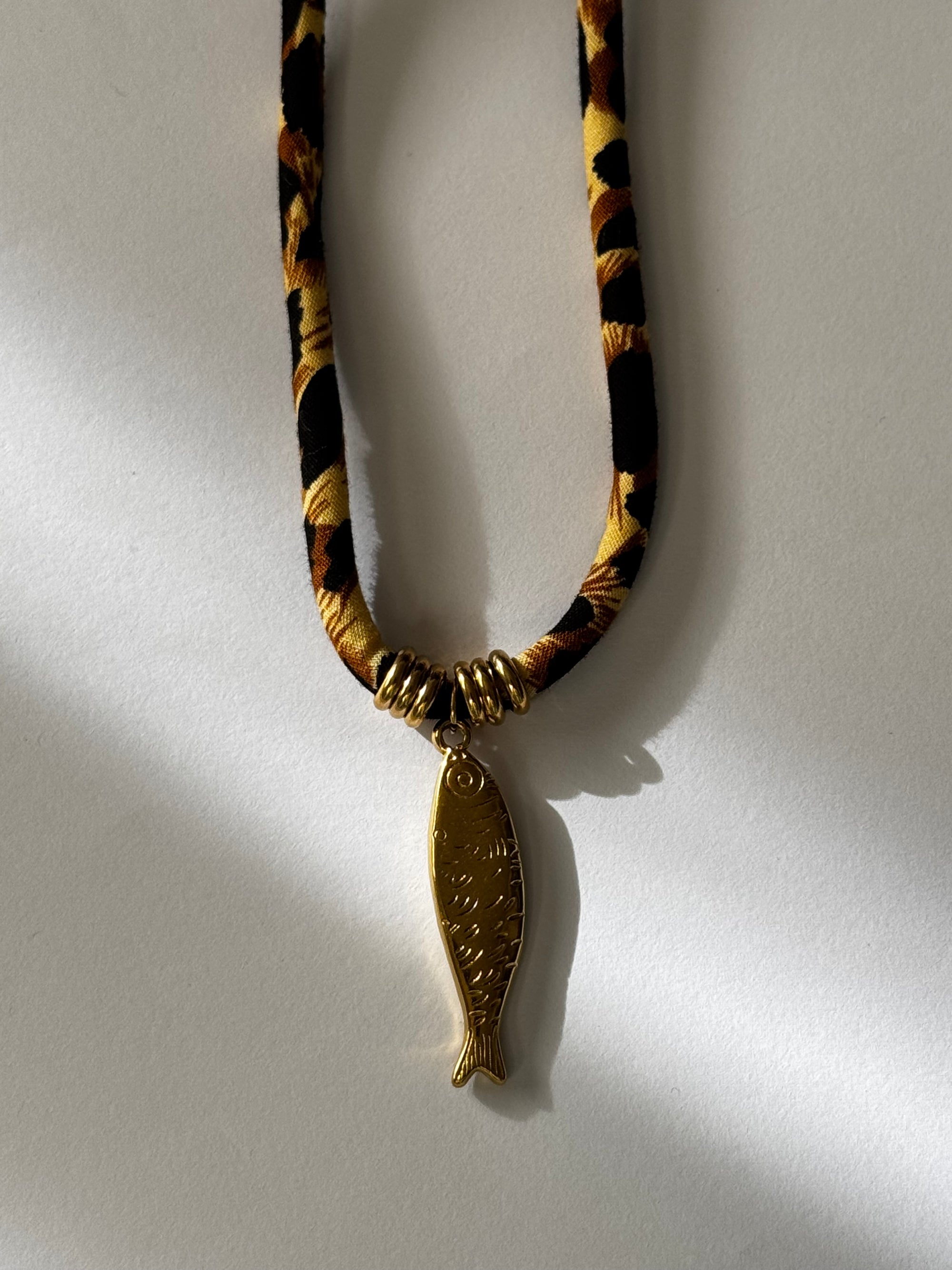 Collar Leopard