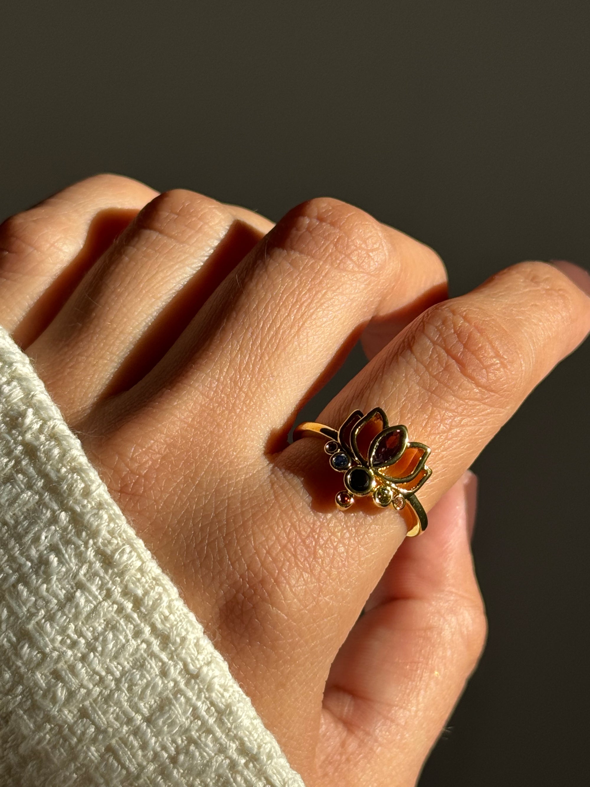 Anillo Lotus