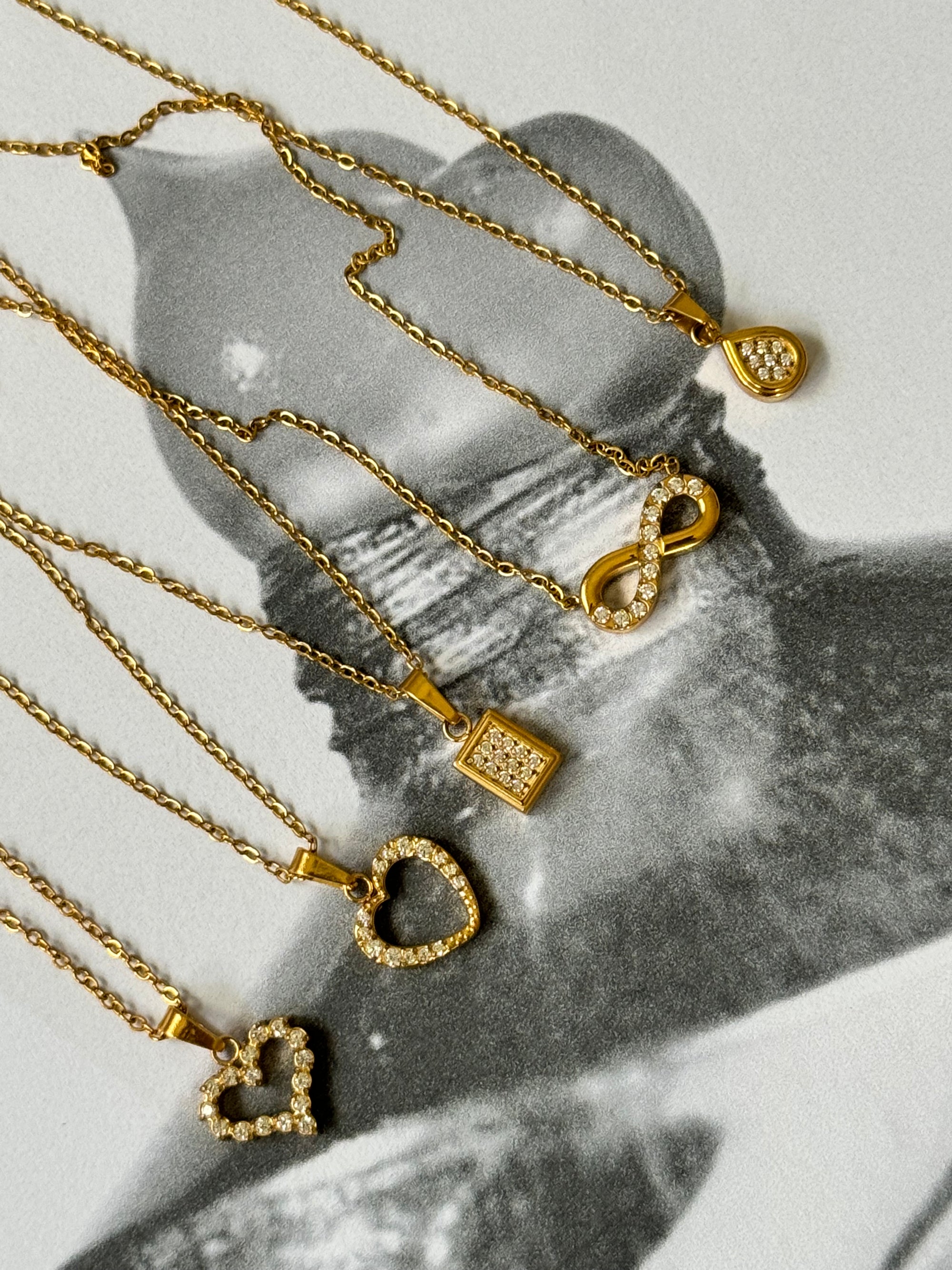Collar Dainty Rectangle