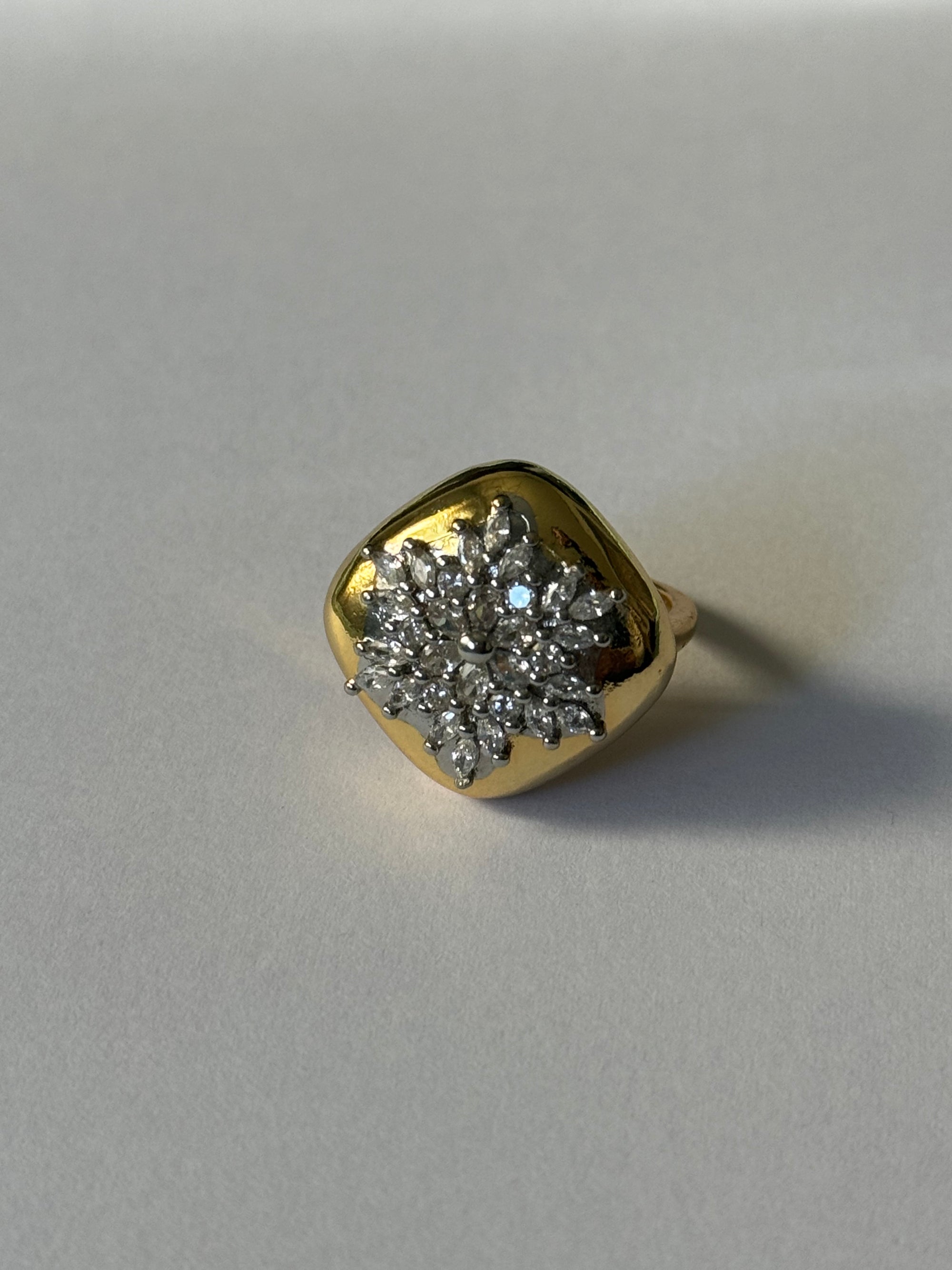 Anillo Katerina