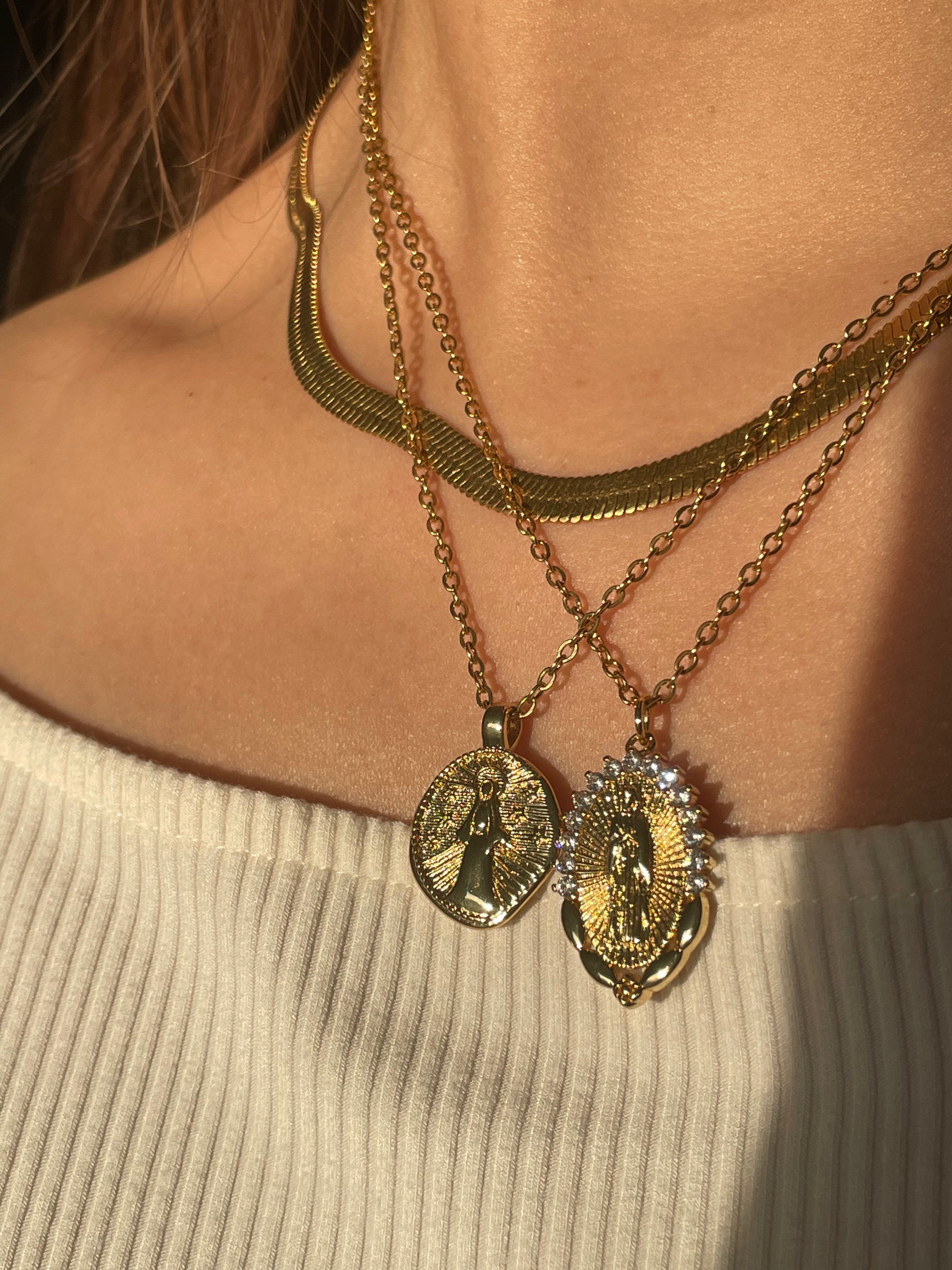 Collar Virgen 5