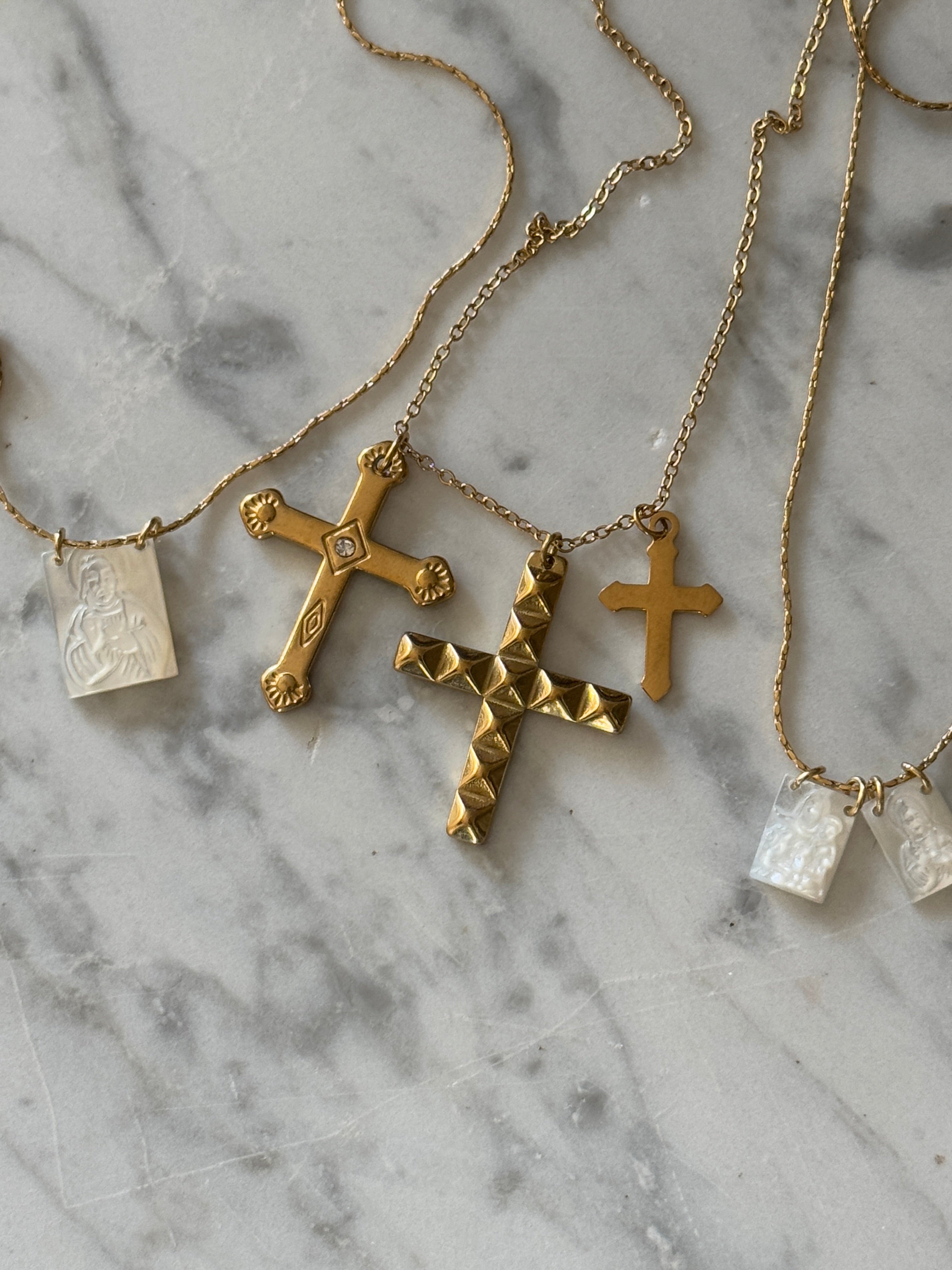 Collar Cruces Triple