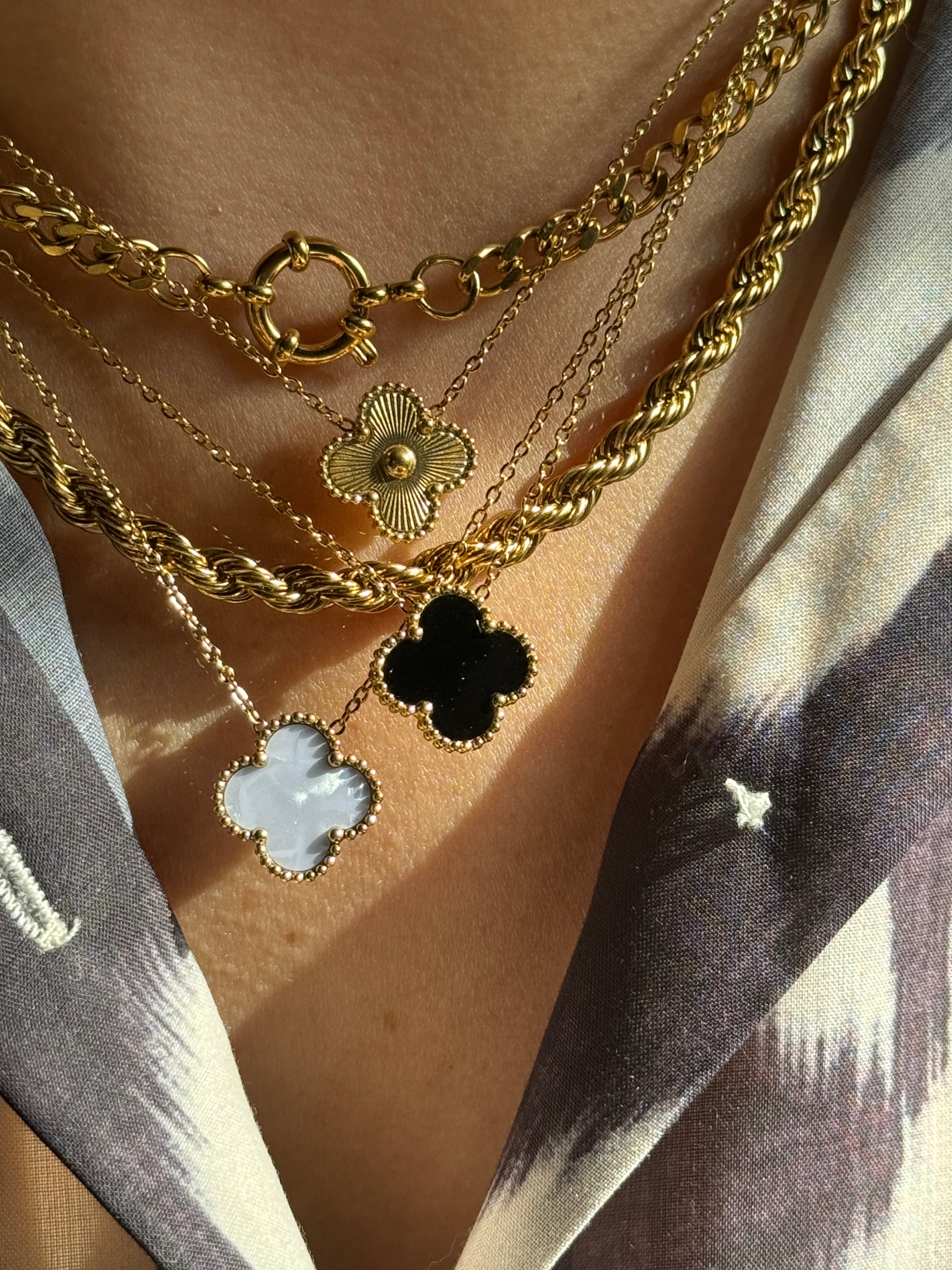 Collar Single Gambit