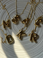 Collar Inicial Ballon