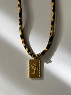 Collar Leopard
