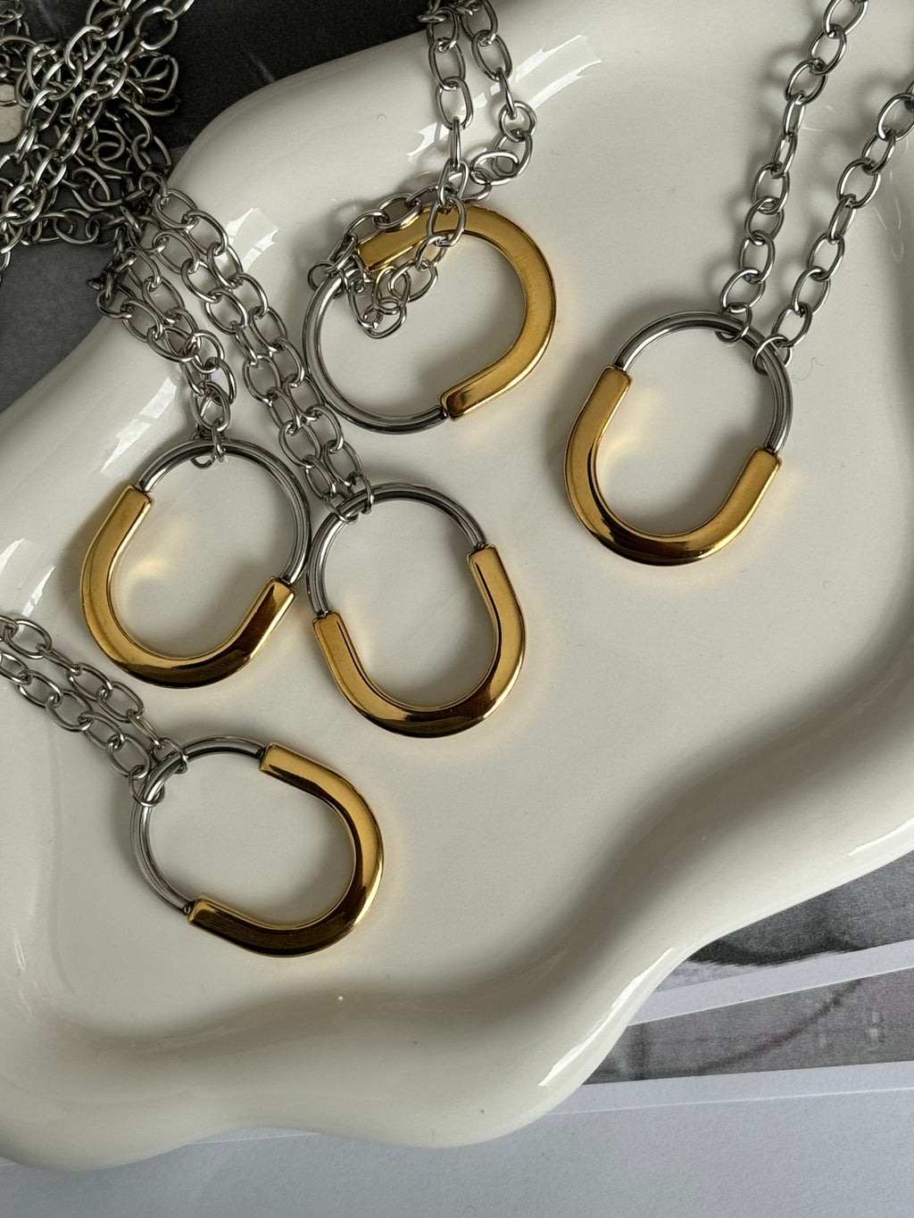 Collar Oval