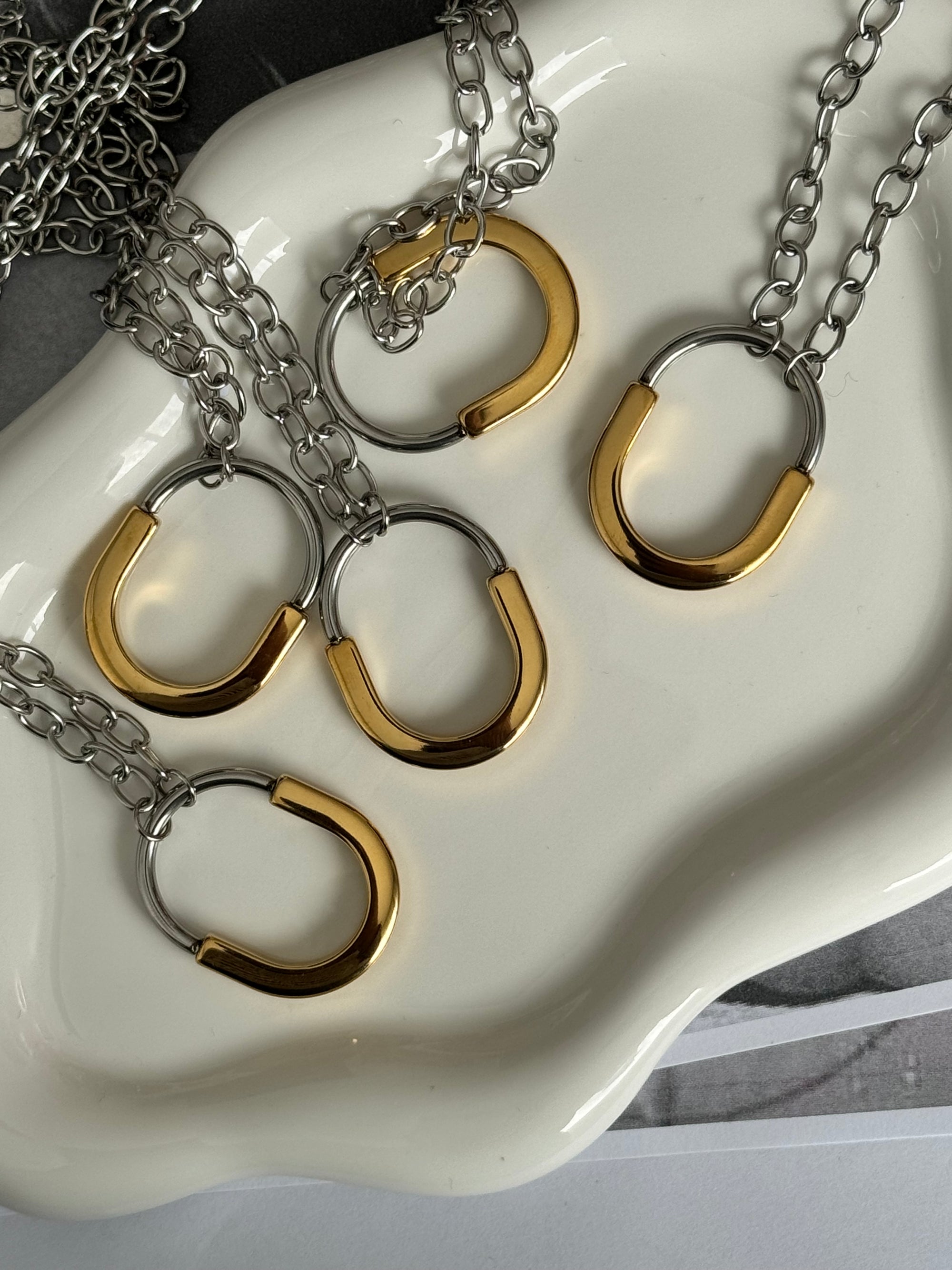 Collar Oval