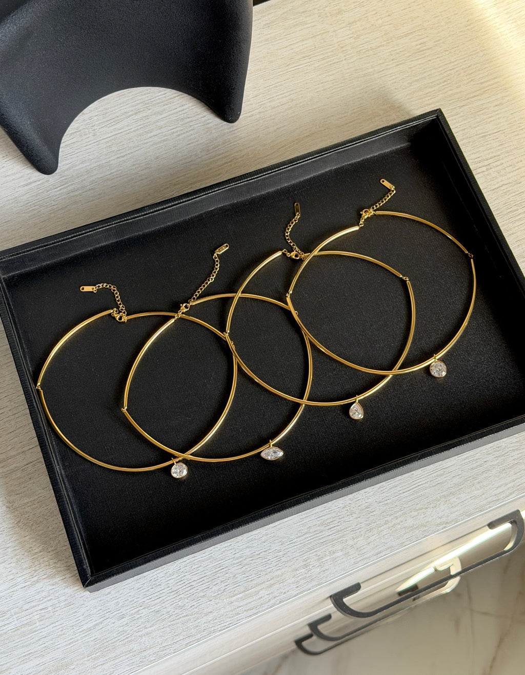 Contour Oval Necklace