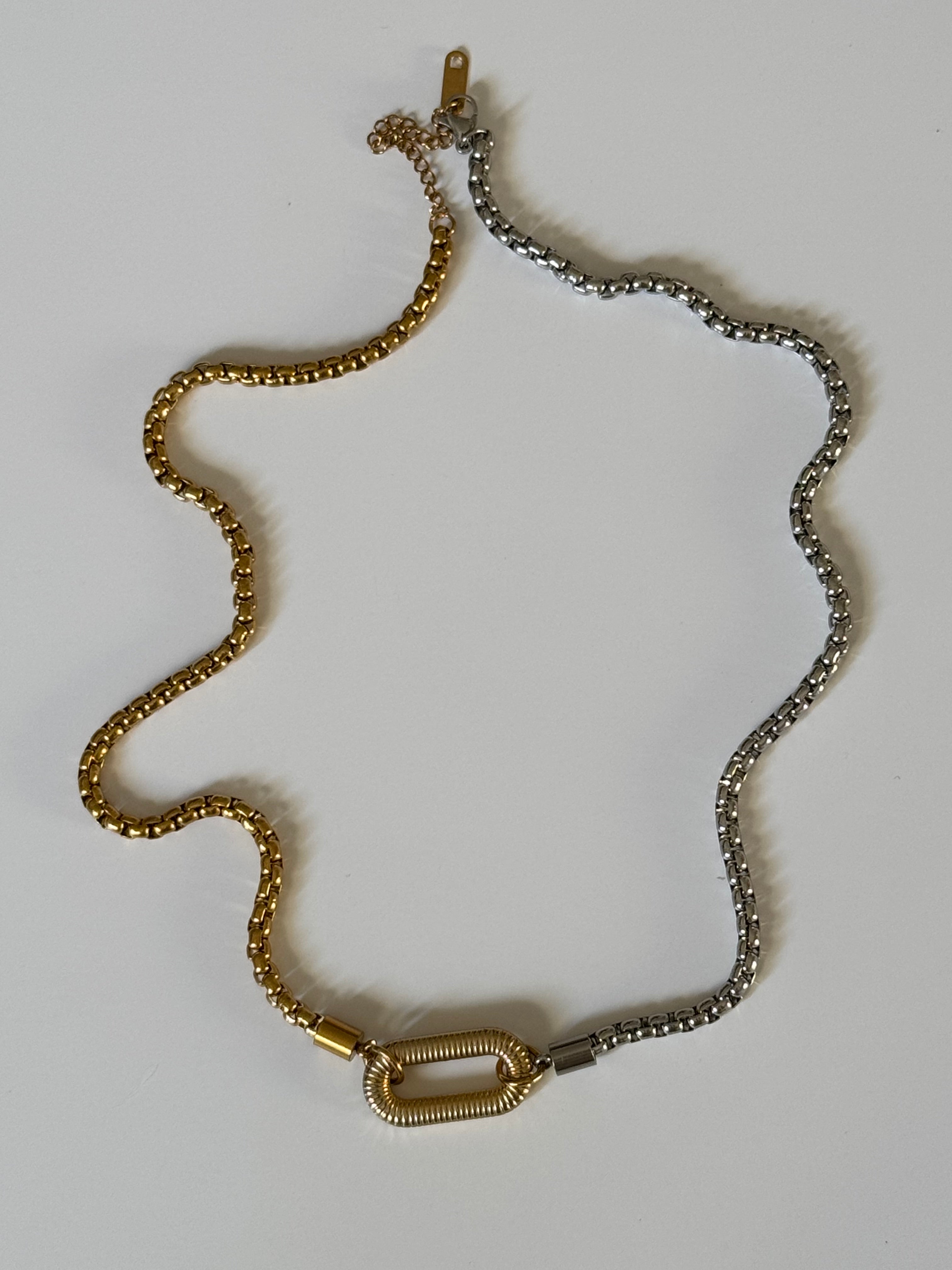Collar Two Tone Oval