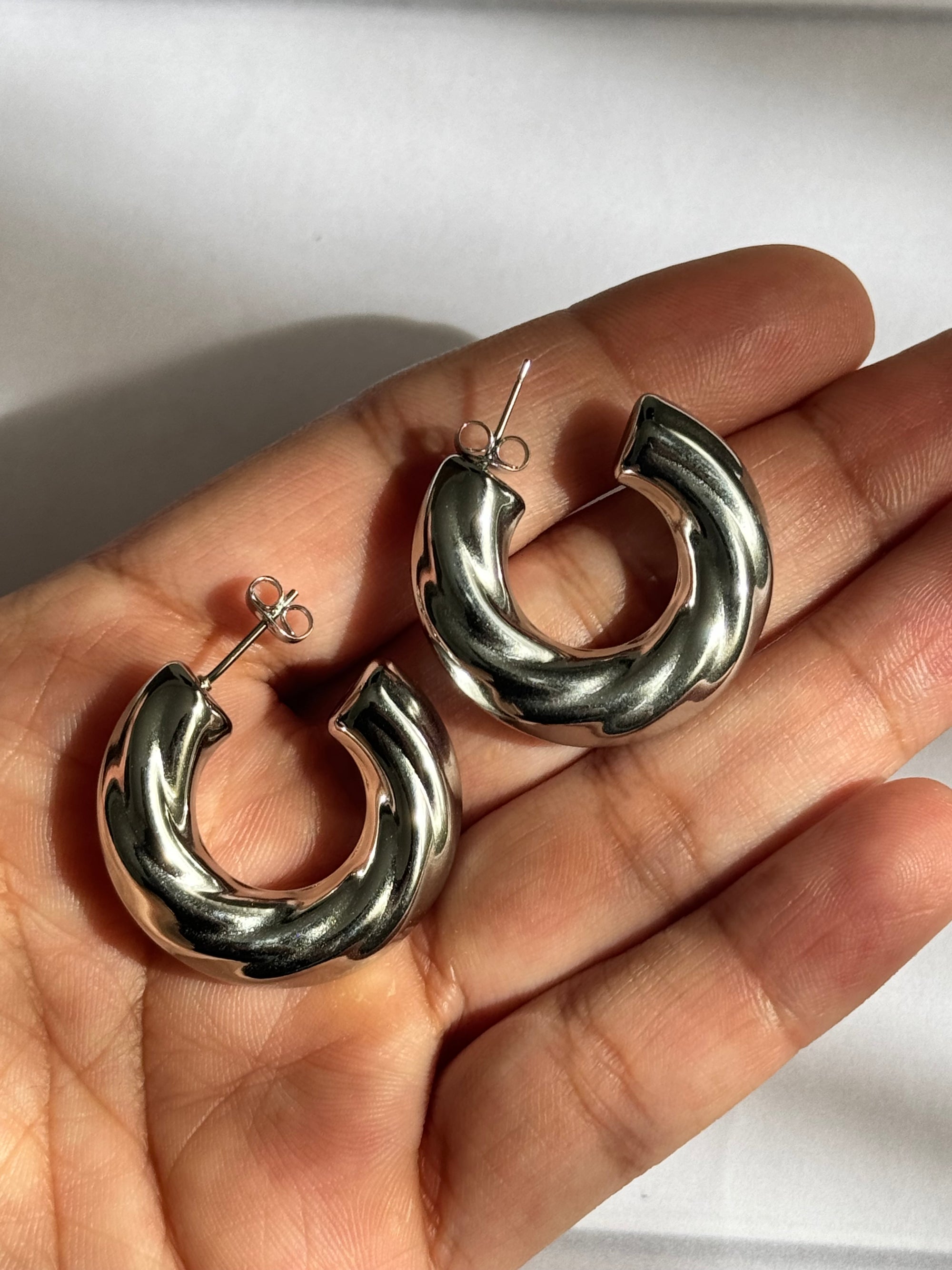 Aretes Rolled 2