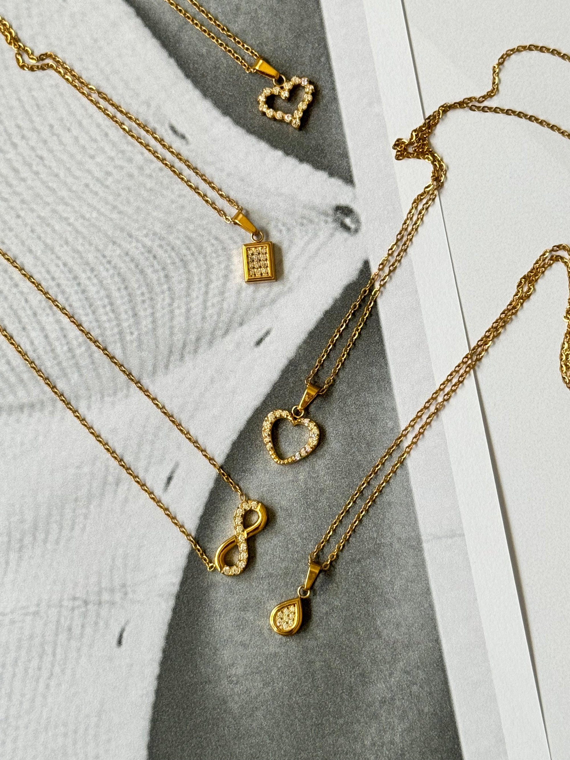 Collar Dainty Rectangle