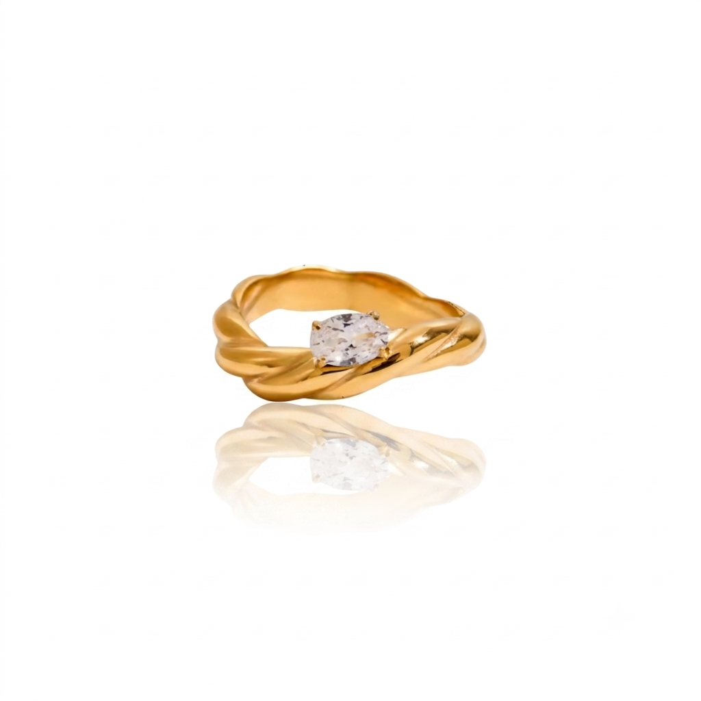 Elan Oval Ring