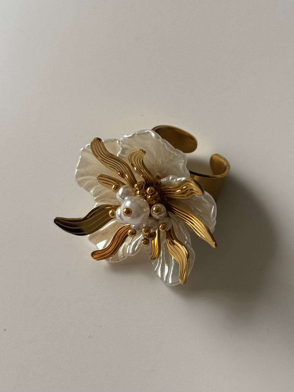 Anillo White Flower