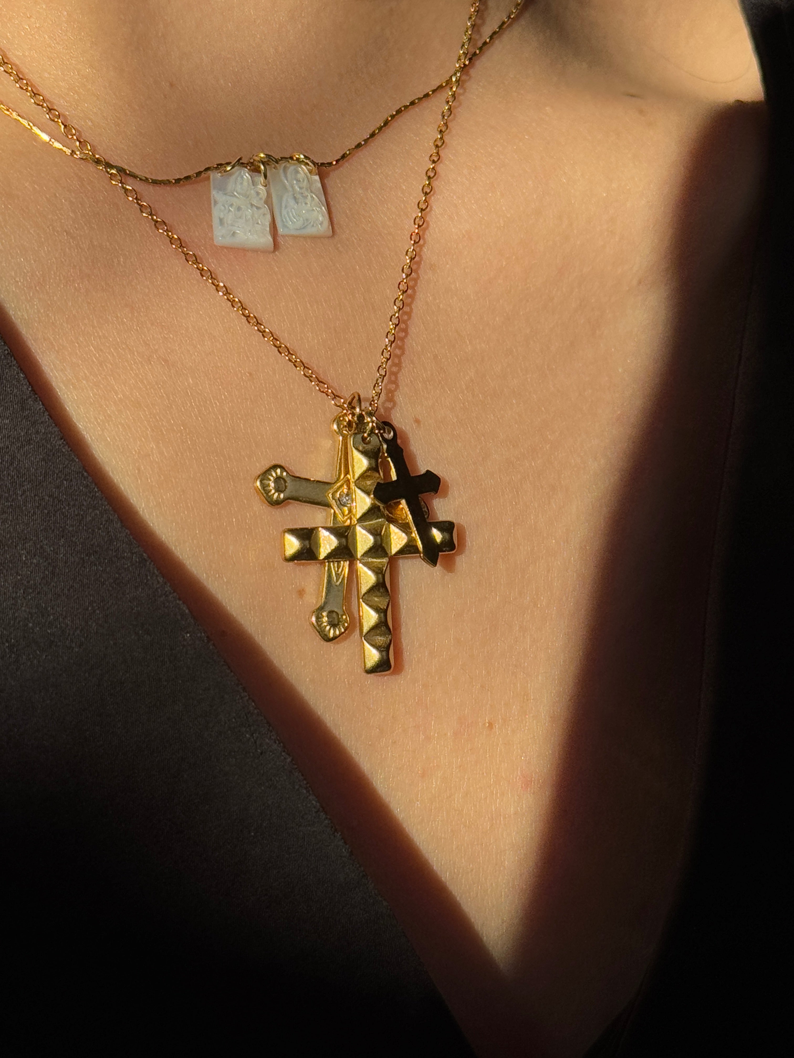 Collar Cruces Triple