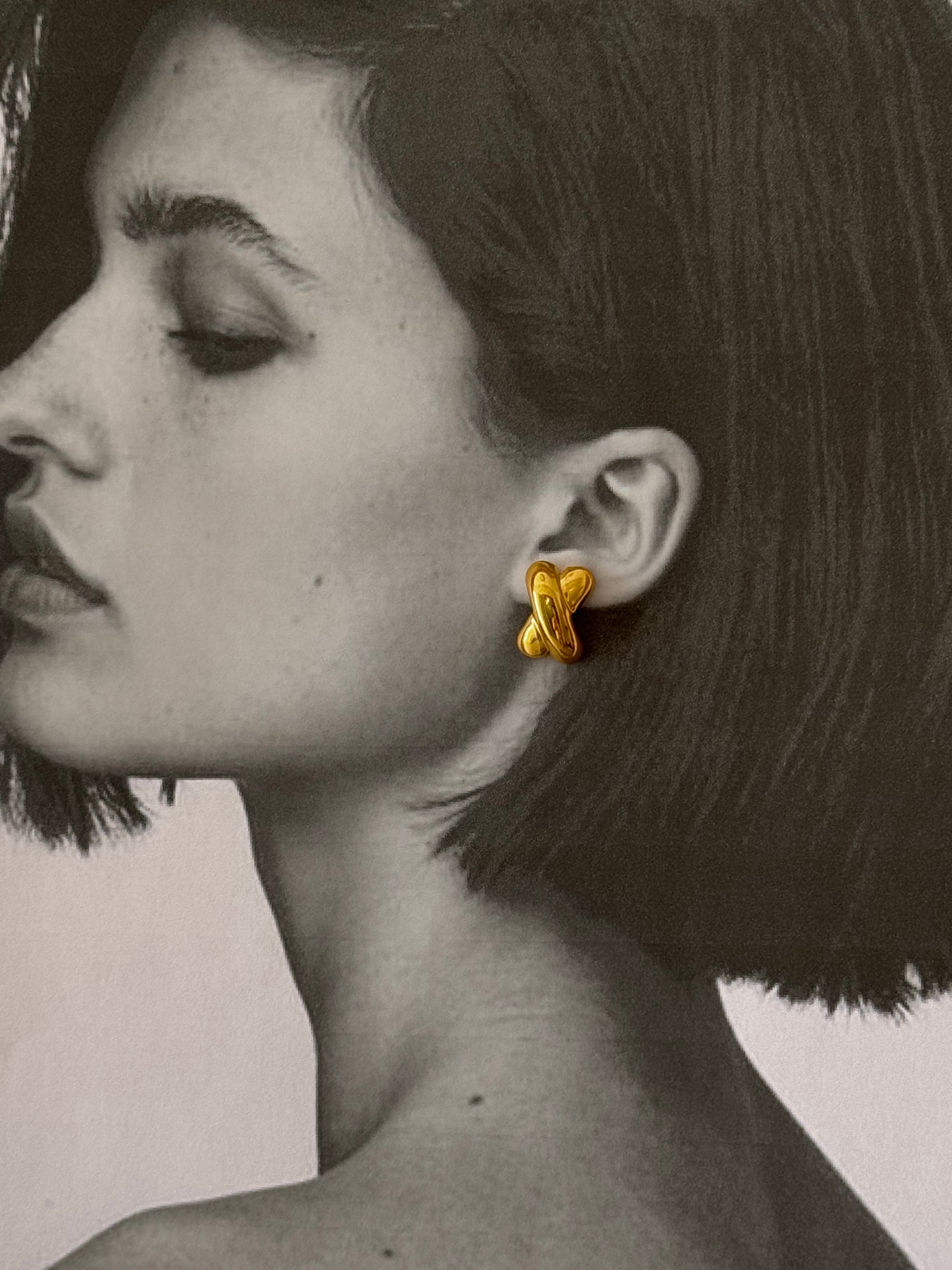 Aretes X