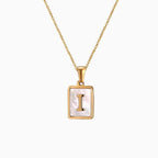 Collar Inicial Madre Perla