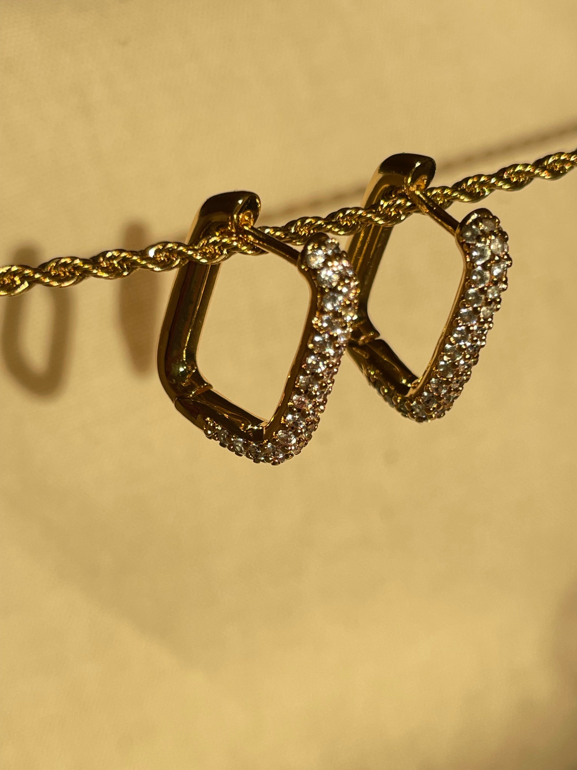 Aretes Ruth