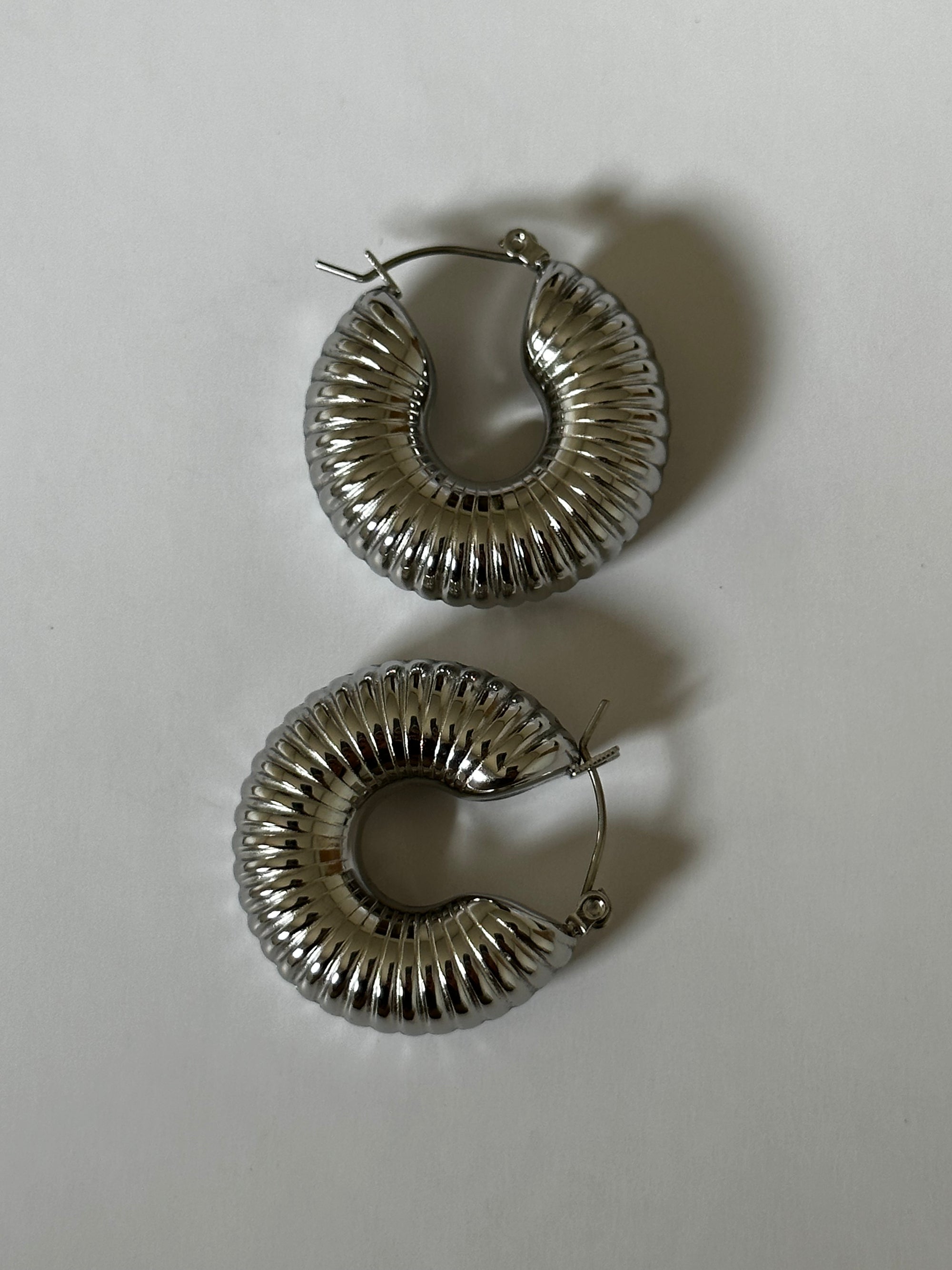 Aretes Milan